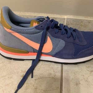 Women’s Nike Internationalist casual shoe